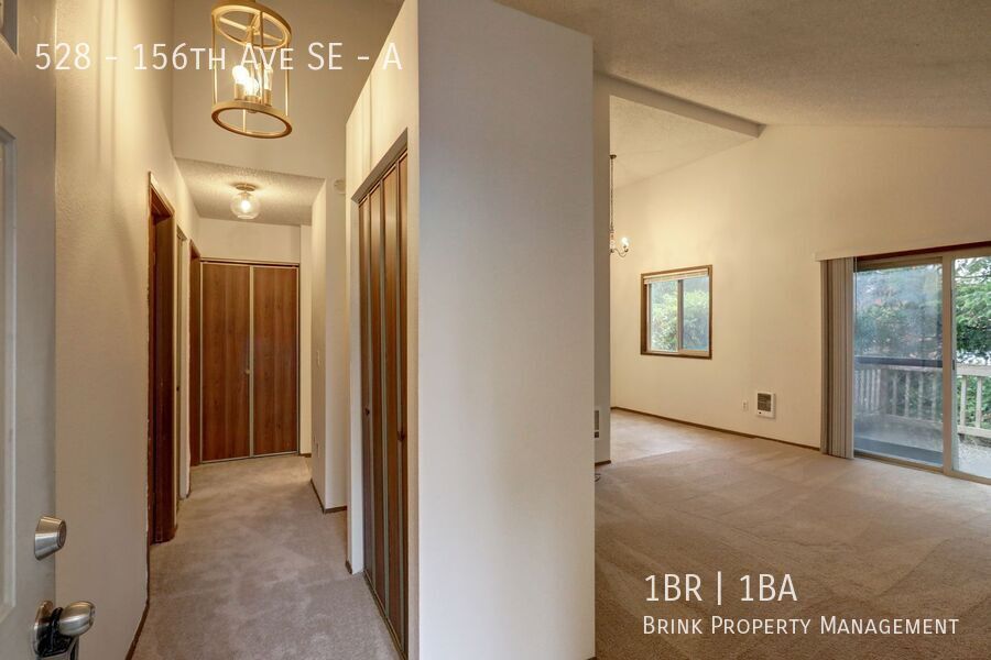 Great Bellevue Location, Even Better Price! property image