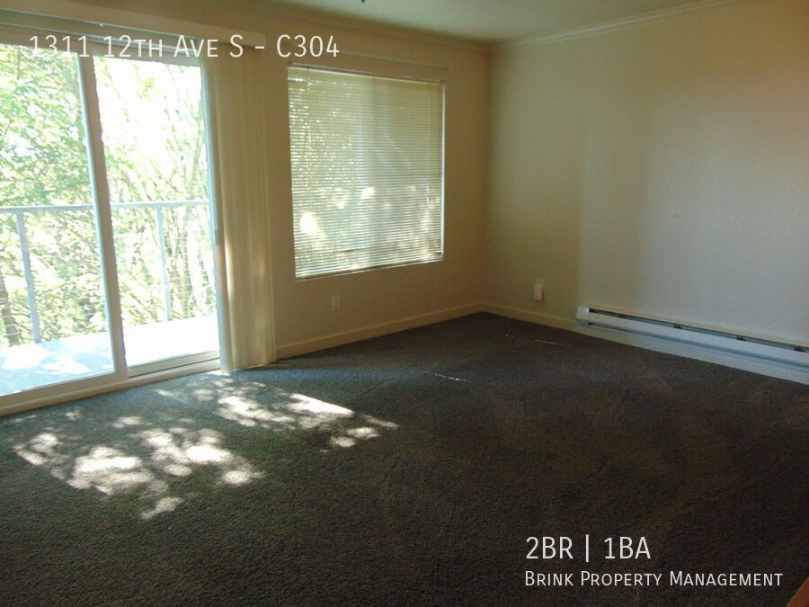 2 Bedroom/1 Bath Luxury Beacon Hill Condo, Perfect Location!! property image