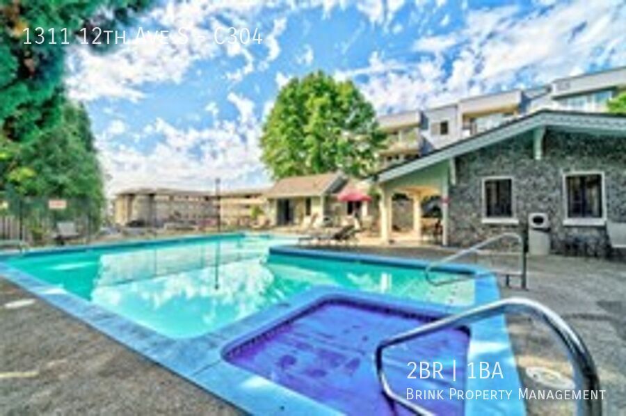 2 Bedroom/1 Bath Luxury Beacon Hill Condo, Perfect Location!! property image