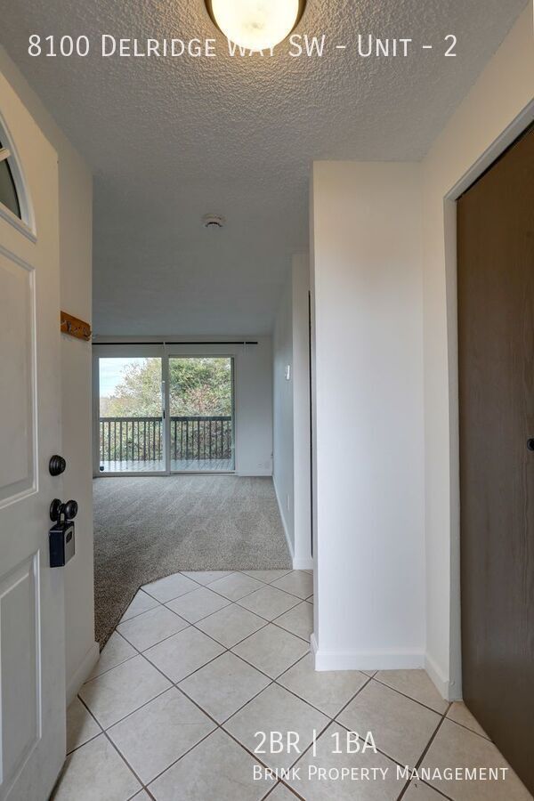 Beautifully Updated Two Bedroom South Delridge Triplex Home! property image