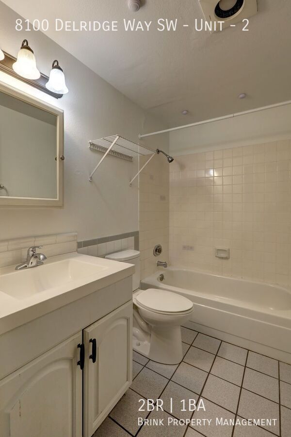 Beautifully Updated Two Bedroom South Delridge Triplex Home! property image