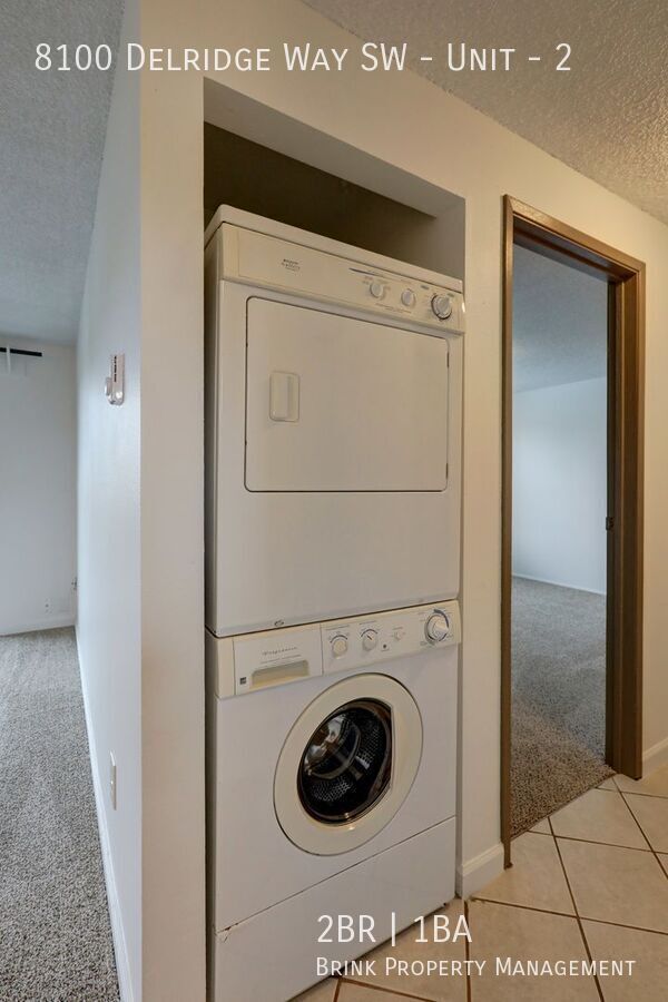 Beautifully Updated Two Bedroom South Delridge Triplex Home! property image