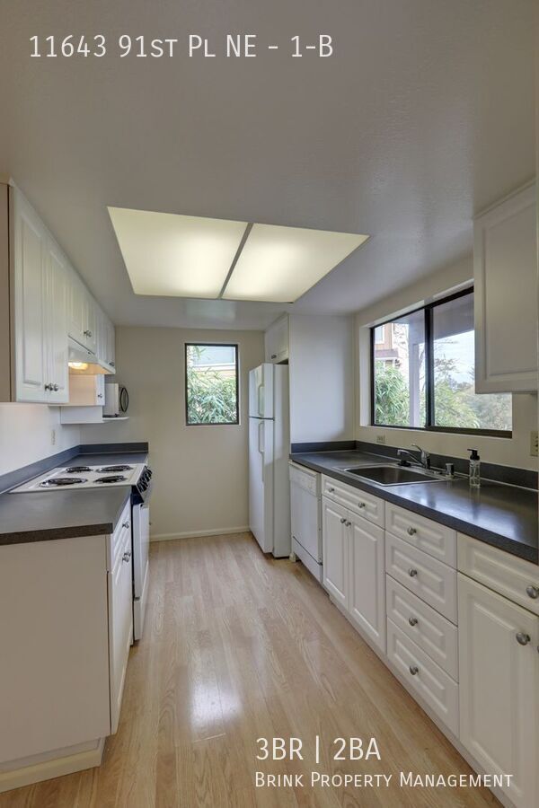 3BR 2BA Condo, close to Juanita Beach Park property image