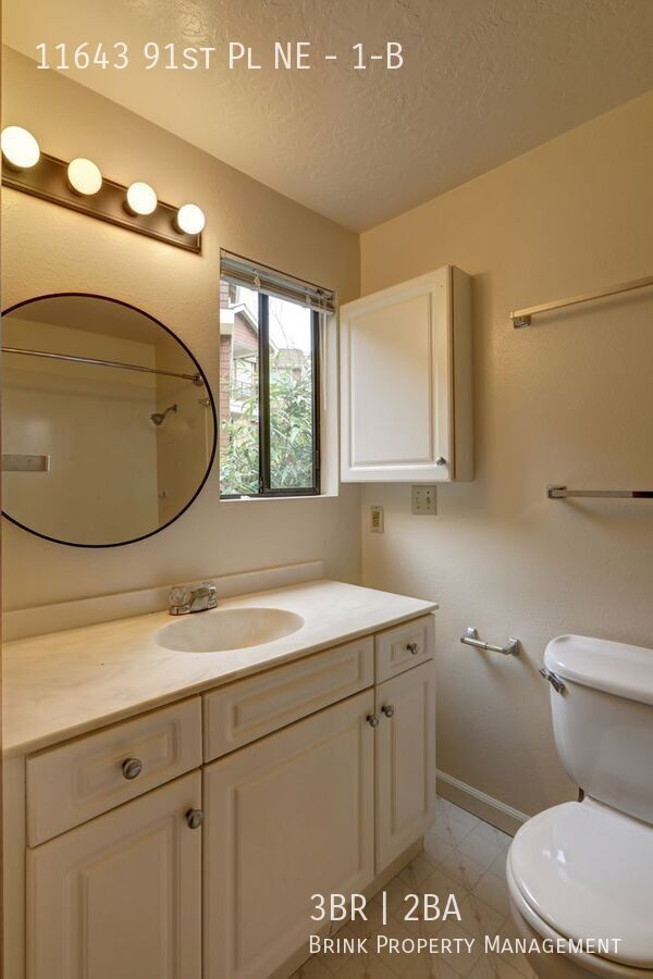 3BR 2BA Condo, close to Juanita Beach Park property image