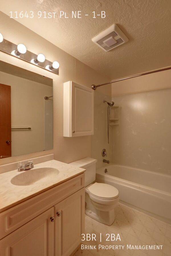 3BR 2BA Condo, close to Juanita Beach Park property image