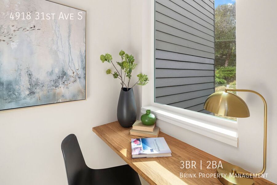 BRAND NEW in Columbia City! ONE MONTH FREE 3bd, 2ba Townhome Built with Thoughtful Design and Quality Materials property image