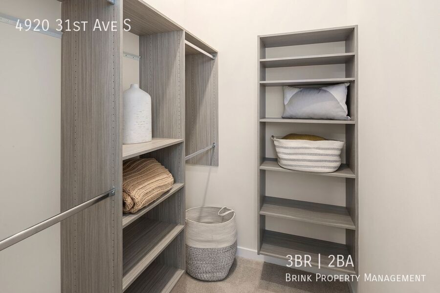 BRAND NEW! 3bd, 2ba Columbia City Townhome, FREE RENT! property image