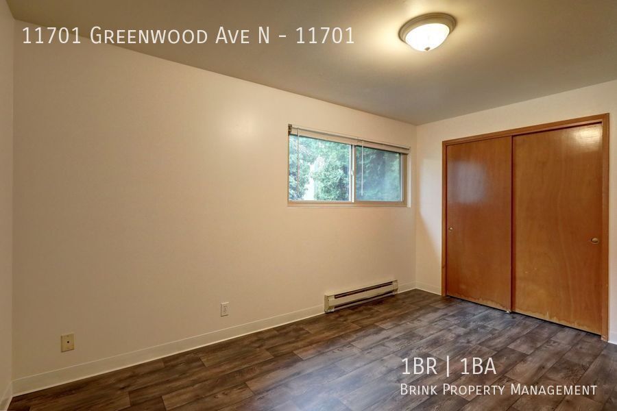 6 Weeks Free Rent Move In Special!! Charming 1 Bed Unit Bitter Lake Neighborhood! property image