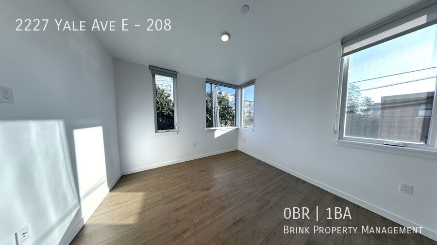 Welcome to Lakeview! - Live in Luxury & Style in the heart of Eastlake property image