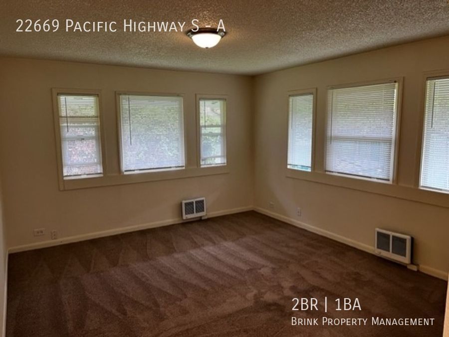 1 Month Free Move In Special!! Quiet & Spacious 2BR Duplex-Style Apartment in Small Complex!! property image