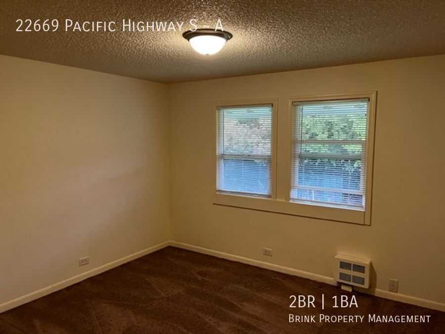 1 Month Free Move In Special!! Quiet & Spacious 2BR Duplex-Style Apartment in Small Complex!! property image