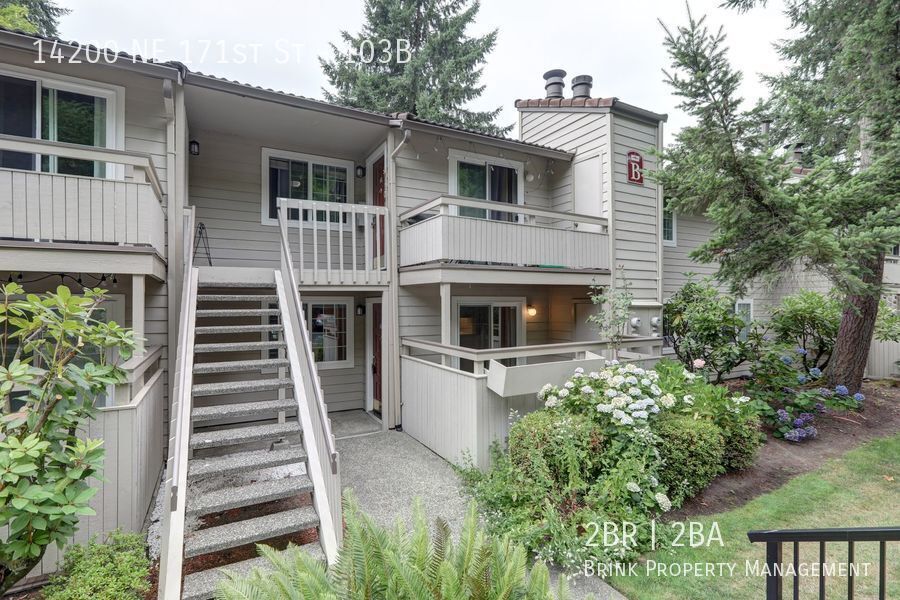 2 Bedroom Ground Floor Condo in the Heart of Woodinville! property image