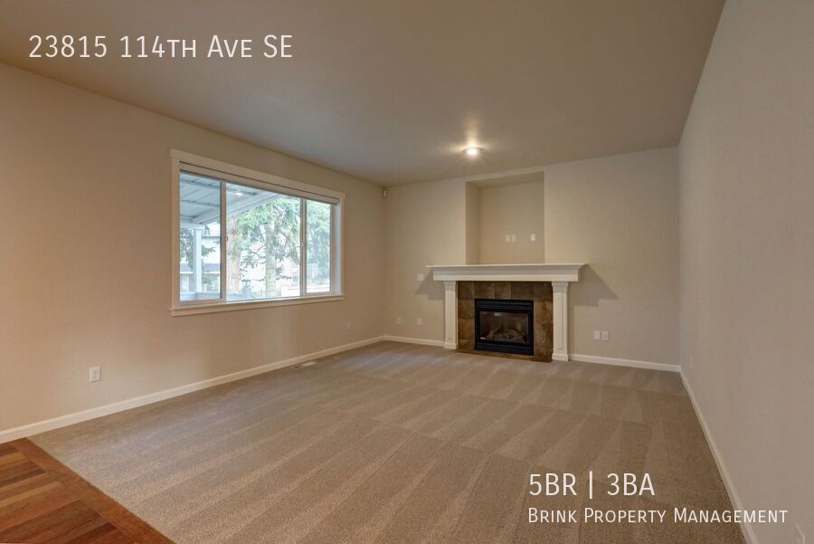 Well Maintained House Tucked Away on Dead-End Street Available! property image