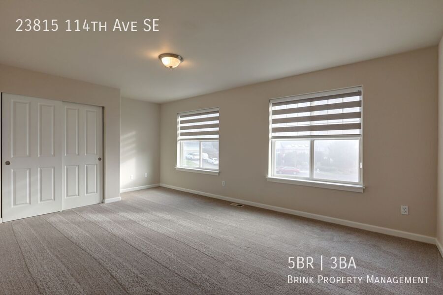 Well Maintained House Tucked Away on Dead-End Street Available! property image