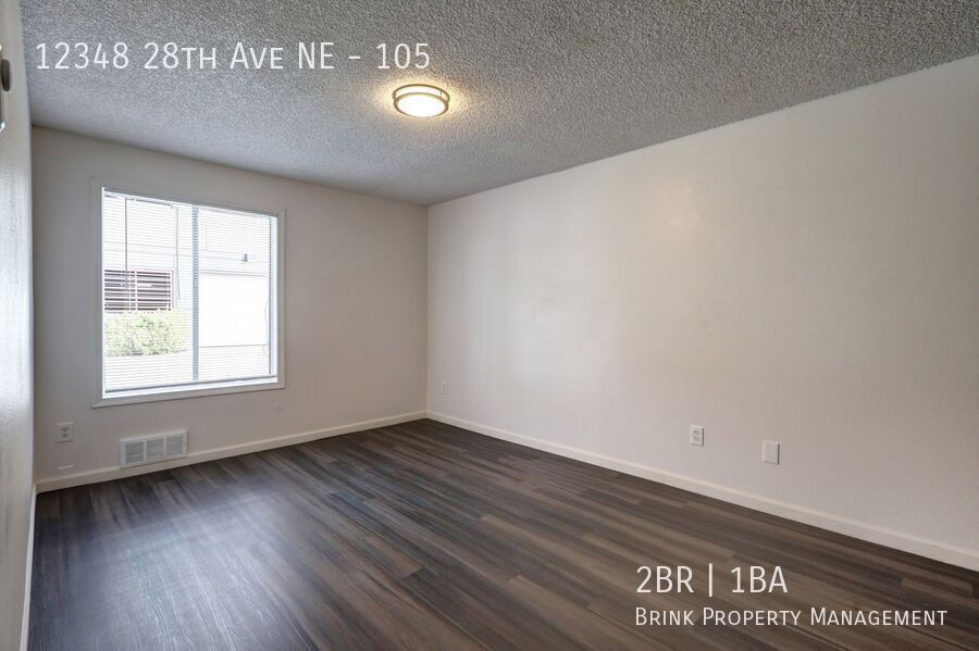 One Month Free Move In Special!! Great Location! 2 Bedroom, 1 Bath Apartment, Nicely Maintained Building. property image