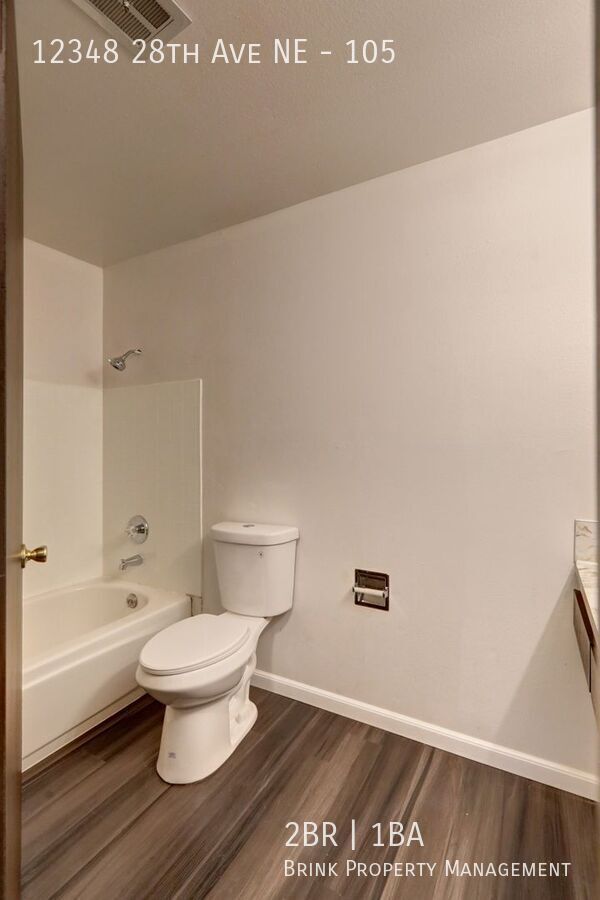 One Month Free Move In Special!! Great Location! 2 Bedroom, 1 Bath Apartment, Nicely Maintained Building. property image