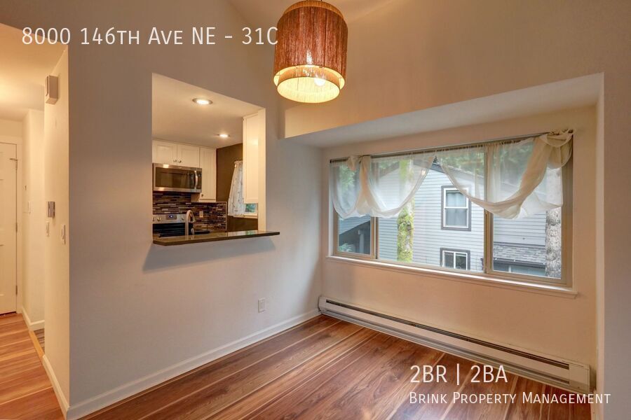 Large 2 Story Condo Available in Perfect Redmond Location! property image