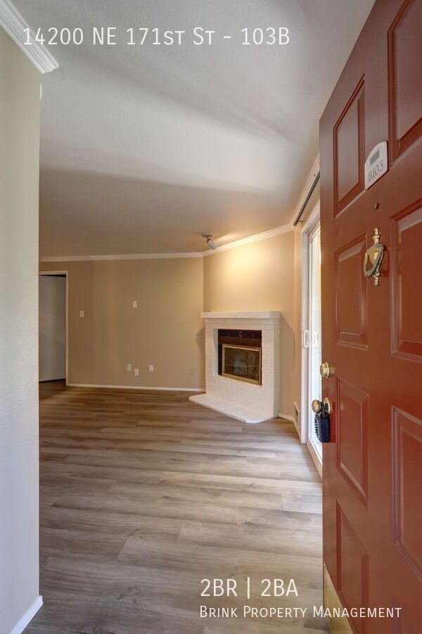 2 Bedroom Ground Floor Condo in the Heart of Woodinville! property image