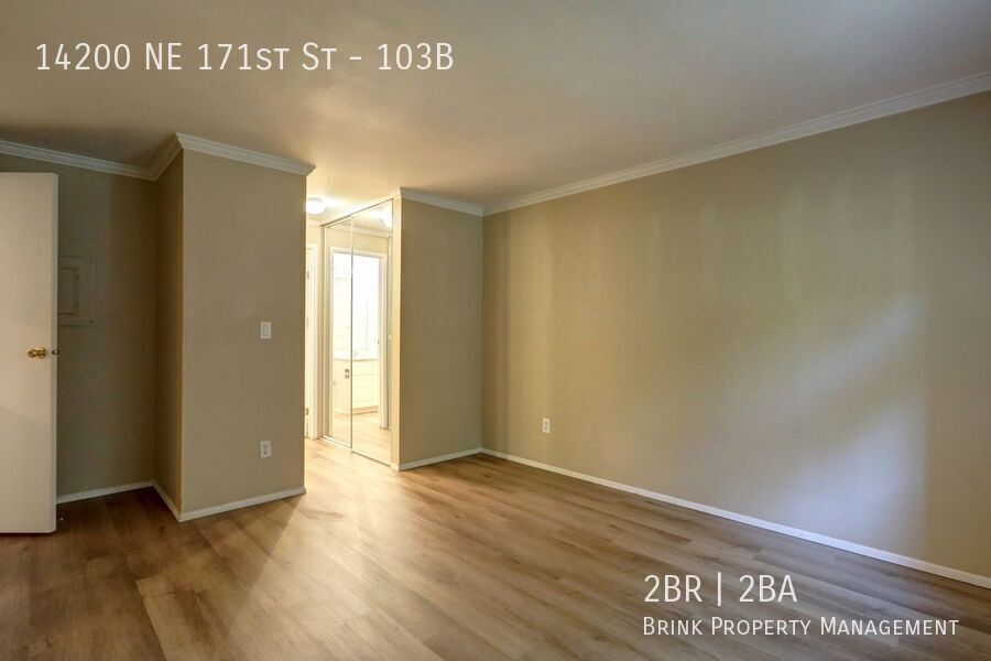 2 Bedroom Ground Floor Condo in the Heart of Woodinville! property image