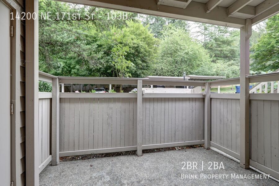 2 Bedroom Ground Floor Condo in the Heart of Woodinville! property image