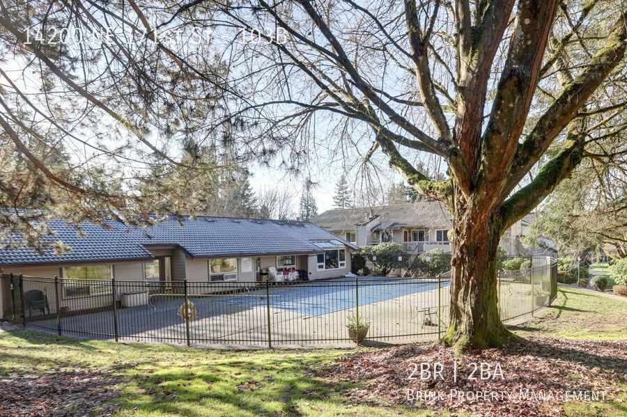 2 Bedroom Ground Floor Condo in the Heart of Woodinville! property image