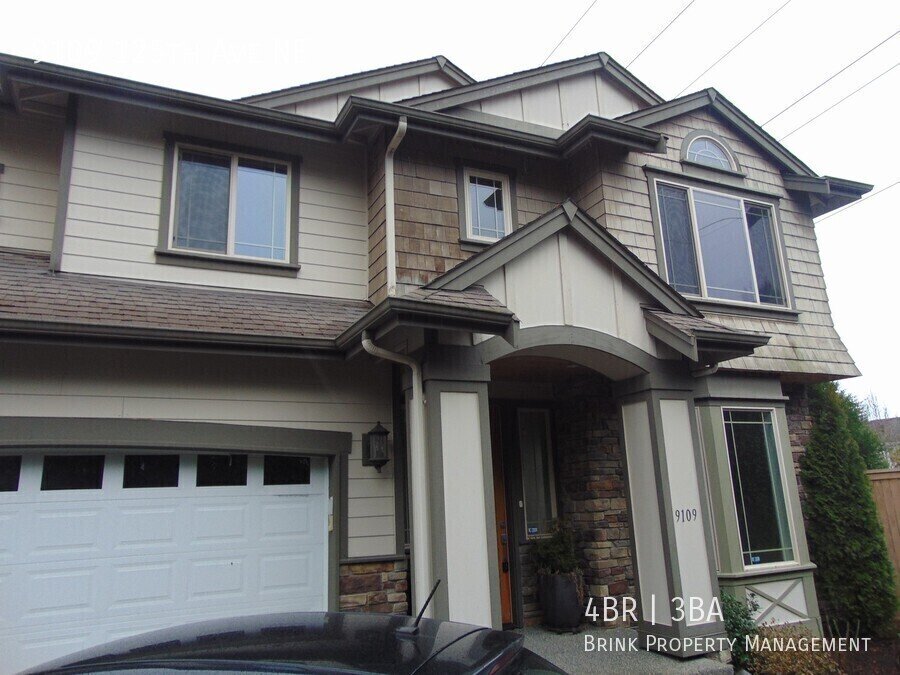 4+ Bedroom/2.5 Bath Luxury Kirkland Home.  Spacious Home, Rose Hill Area!  A Must See! property image