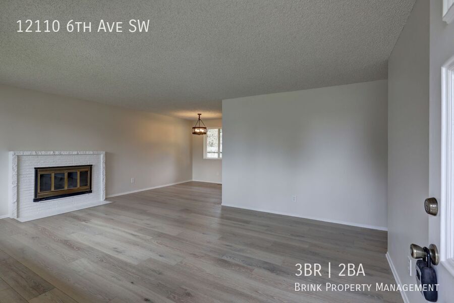Beautiful, Remodeled Burien Rambler Available Now! 3 Bedrooms Plus Den! property image