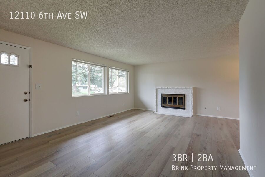 Beautiful, Remodeled Burien Rambler Available Now! 3 Bedrooms Plus Den! property image