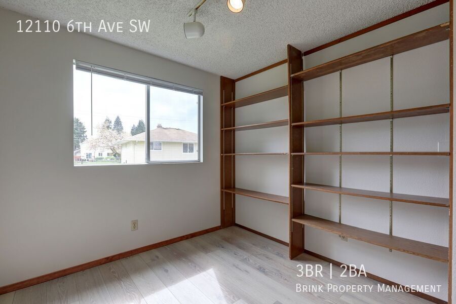 Beautiful, Remodeled Burien Rambler Available Now! 3 Bedrooms Plus Den! property image