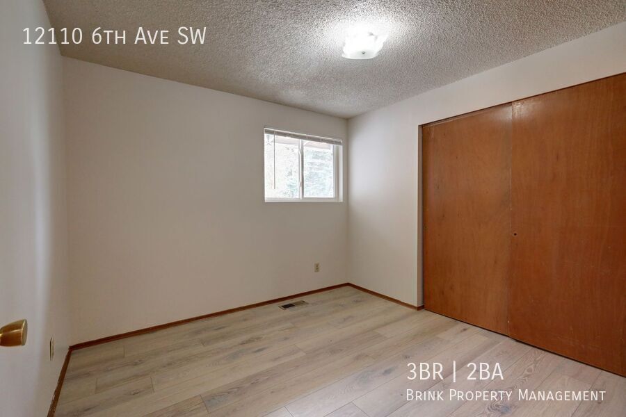 Beautiful, Remodeled Burien Rambler Available Now! 3 Bedrooms Plus Den! property image
