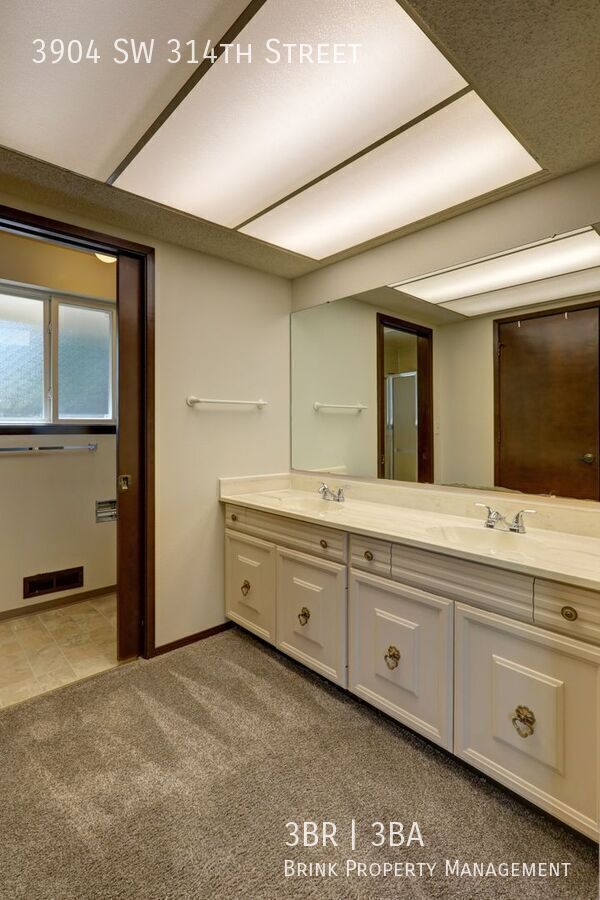 Beautiful View-Quiet Twin Lakes Neighborhood property image