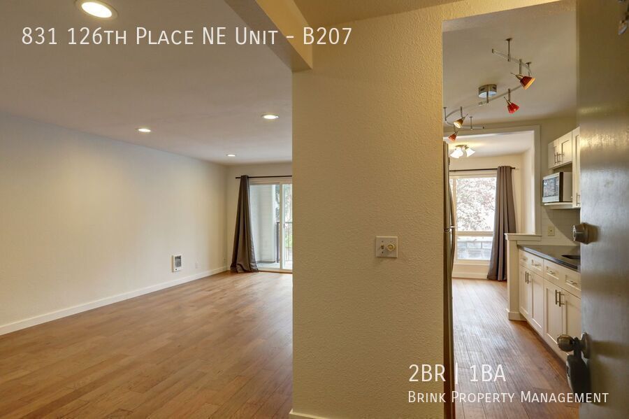 Prime Bellevue Location | 2 Bed Condo + Garage + Pool property image