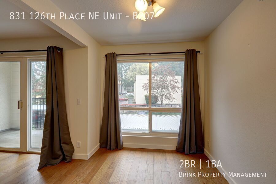 Prime Bellevue Location | 2 Bed Condo + Garage + Pool property image