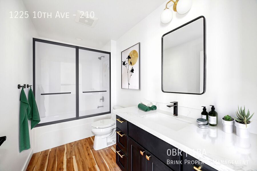 Woodworth Apartments | Classic & Cool Living in Capitol Hill property image