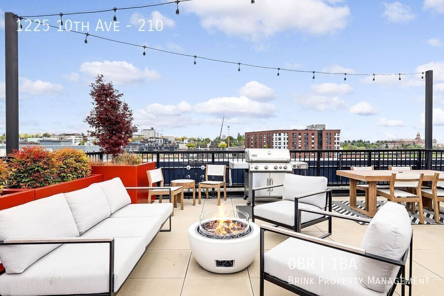 Woodworth Apartments | Classic & Cool Living in Capitol Hill property image