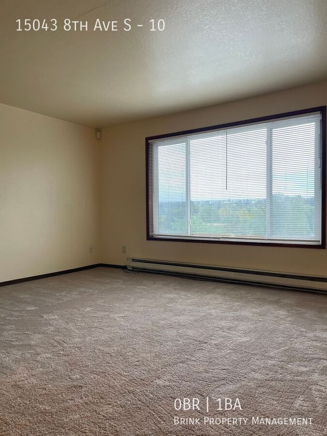 2 MONTHS FREE WITH MOVE IN SPECIAL!  Charming vintage studio in Burien close to downtown! property image