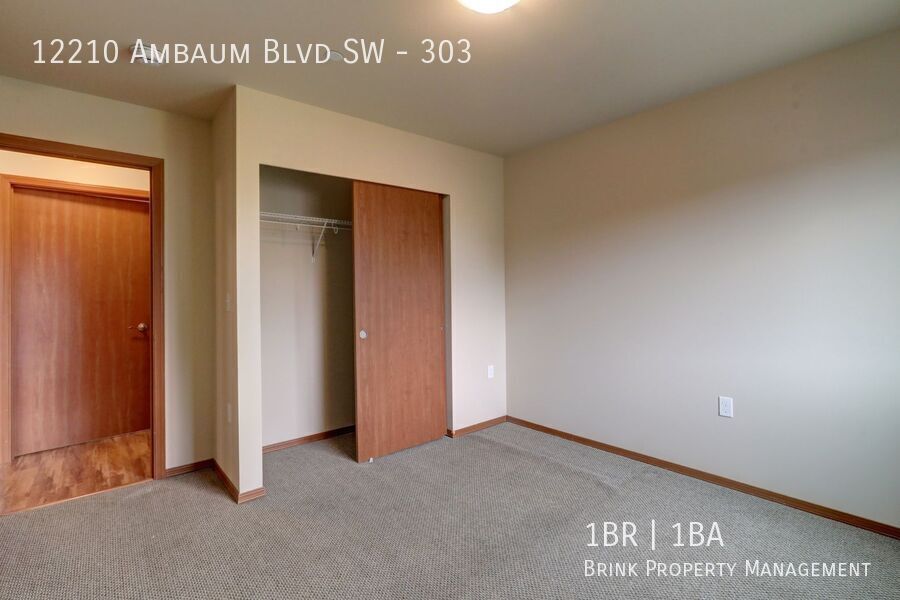 Ambaum Place | Top Floor Apartment Home w/ In-Unit Laundry Available Soon! property image
