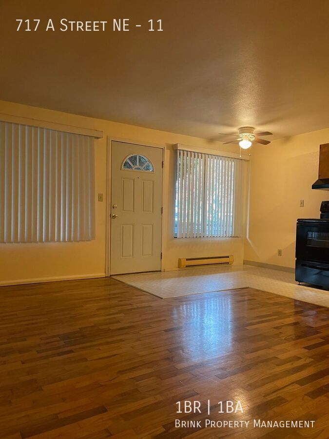 Charming Auburn One Bedroom Apartment with Vaulted Ceilings! property image