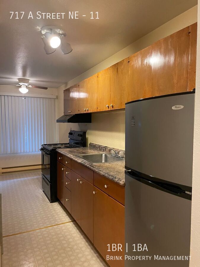 Charming Auburn One Bedroom Apartment with Vaulted Ceilings! property image