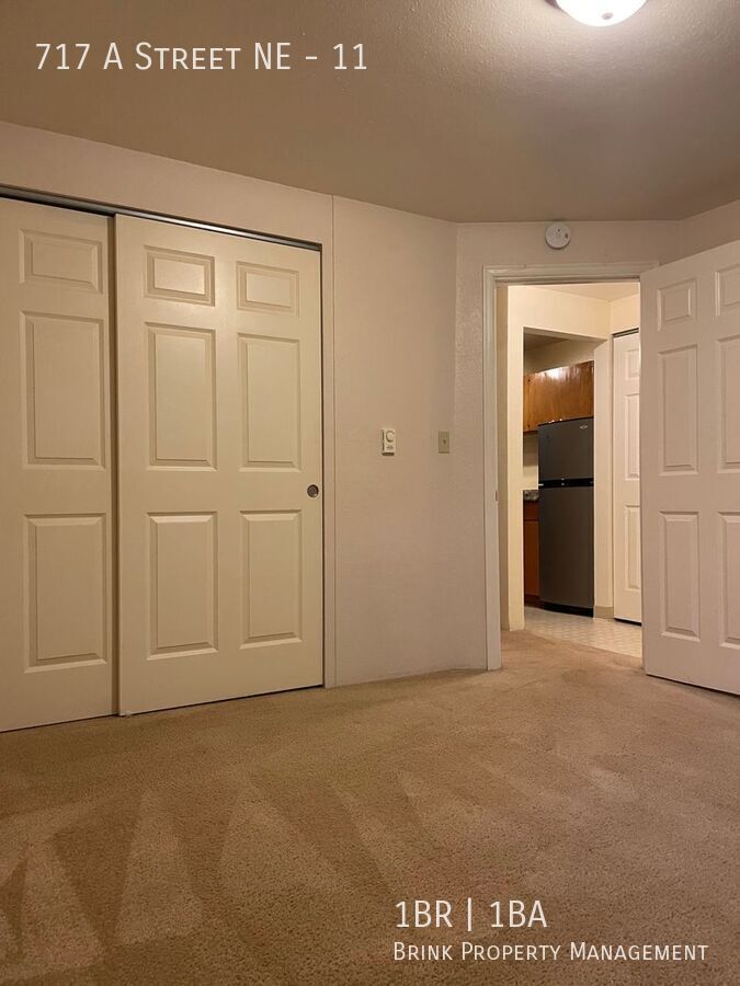 Charming Auburn One Bedroom Apartment with Vaulted Ceilings! property image