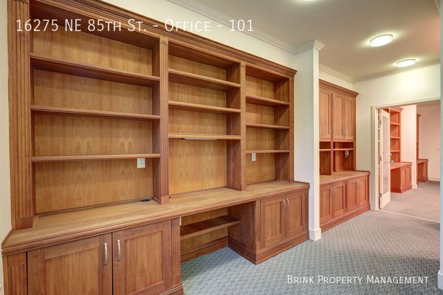 Prime Downtown Redmond Office at Frazier Court Condominiums - 690 SF - 2 Garage Parking Spaces Available! property image