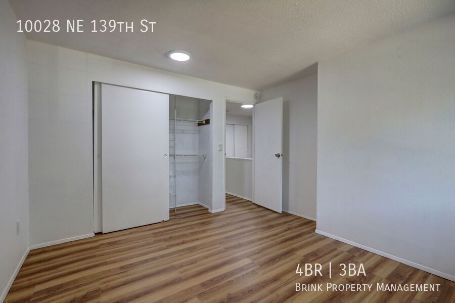 4-bedroom 2.5 bath on cul-de-sac in Kirkland property image
