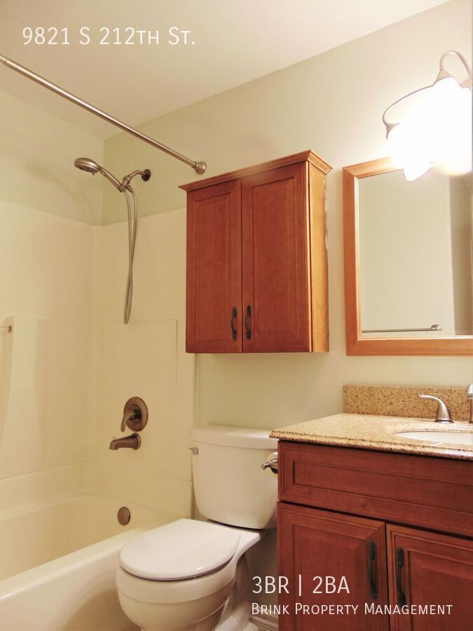 Fantastic 3bd, 1.5ba Rambler Available with Huge Yard! property image