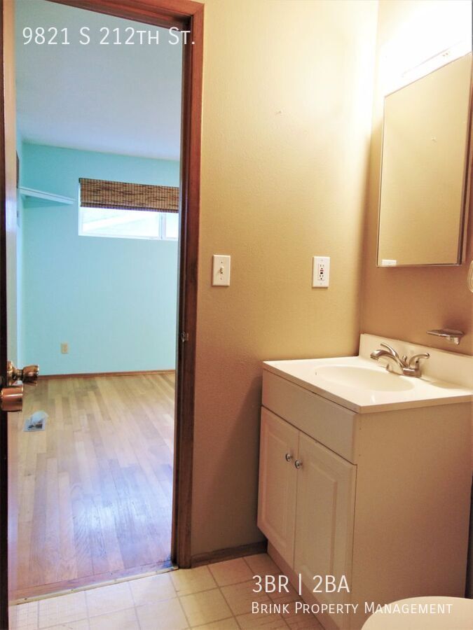 Fantastic 3bd, 1.5ba Rambler Available with Huge Yard! property image