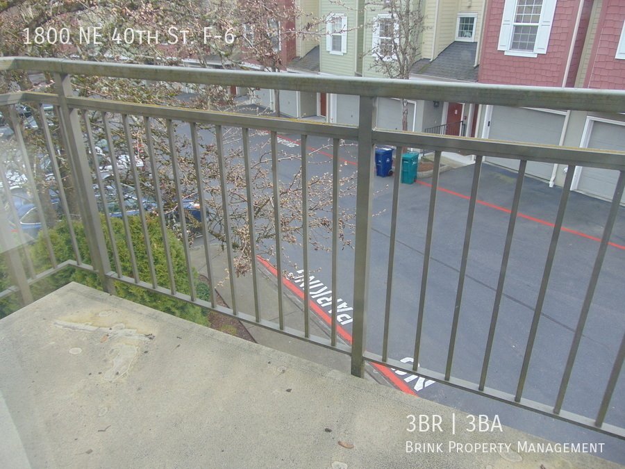 Nicely Updated 3BR RentonTownhome, Great Location! property image