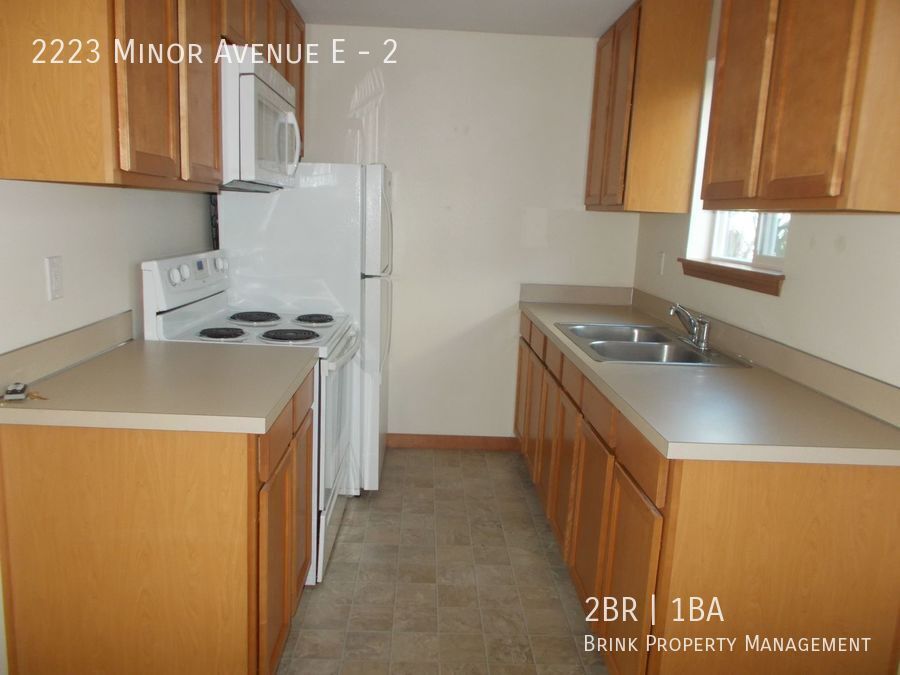 Recently remodeled 2 BR in Great Eastlake neighborhood! property image