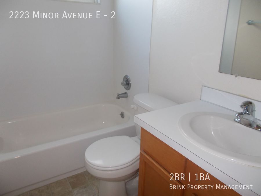 Recently remodeled 2 BR in Great Eastlake neighborhood! property image