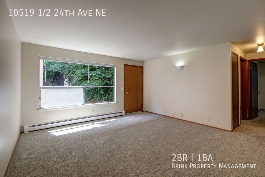 2 Months Free!! Great Location! 2 Bedroom, 1 Bath Apartment, Nicely Maintained Building property image
