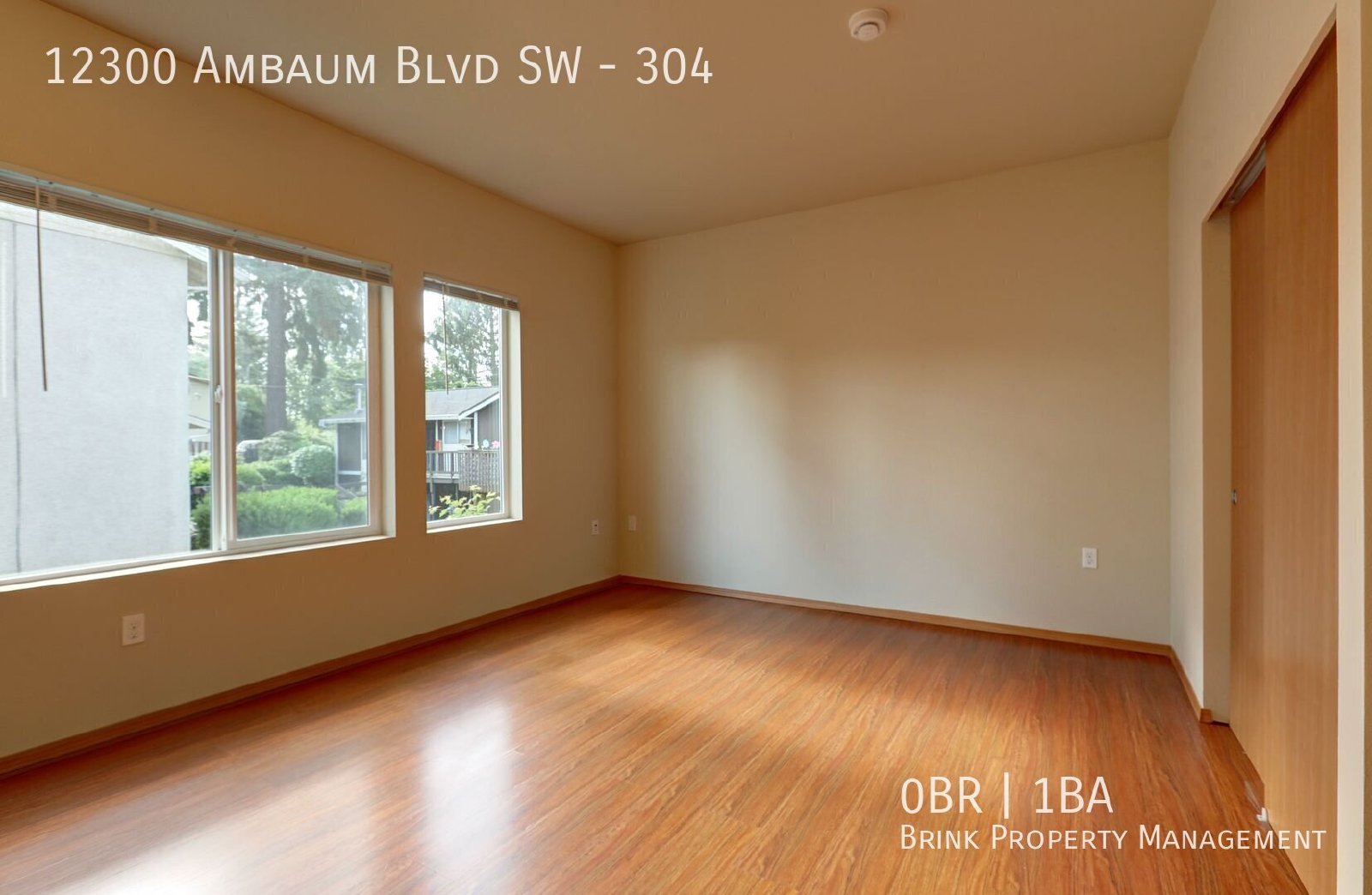 Ambaum Place | Top Floor Studio w/ In-Unit Laundry Available Now! property image