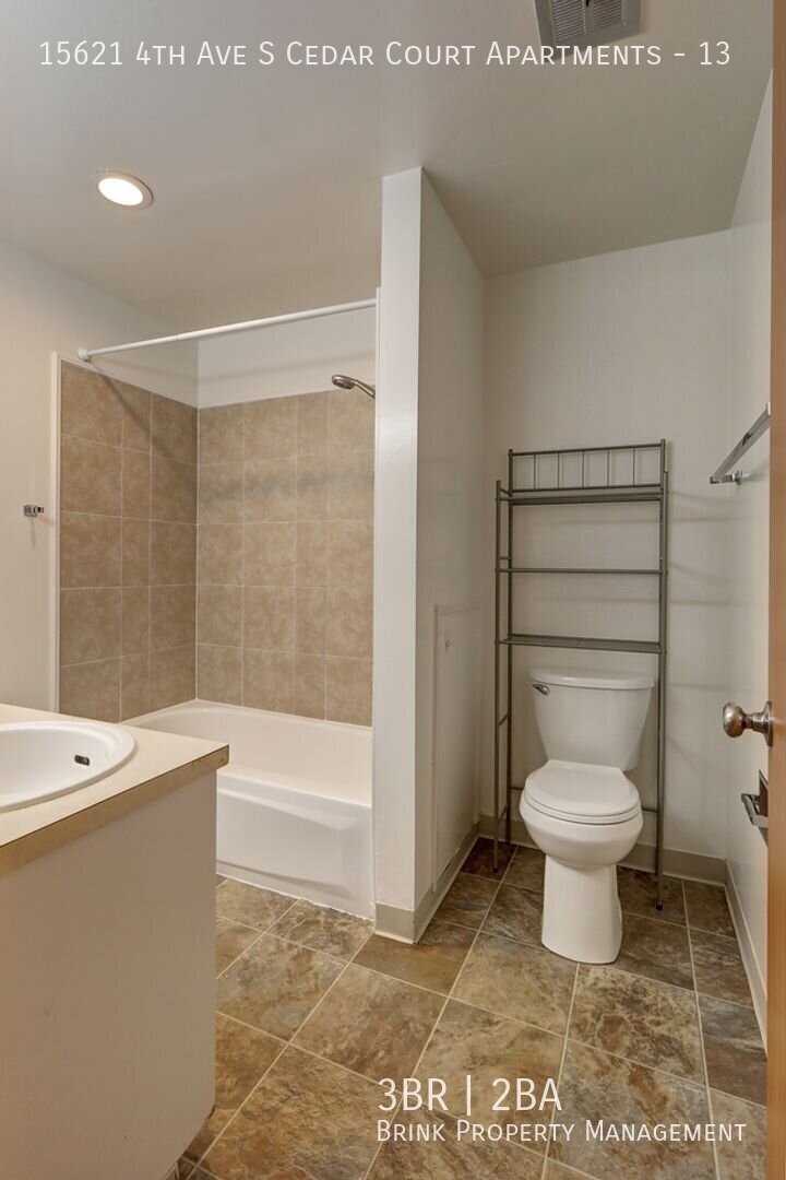 Great Location! 3BR/2BA Available Now! property image
